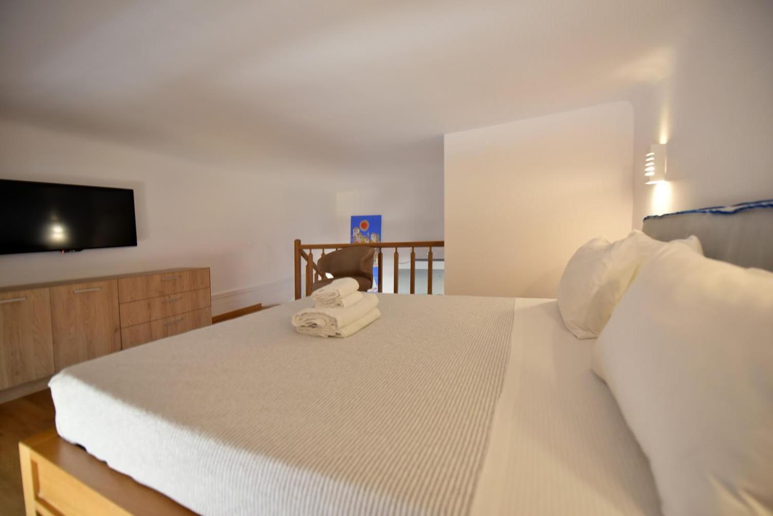 Douskos Guesthouse Идра Экстерьер фото