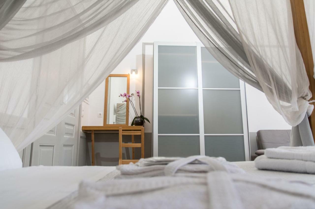 Douskos Guesthouse Идра Экстерьер фото
