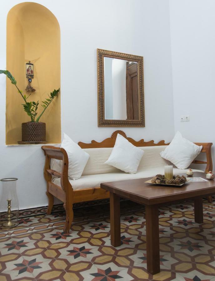 Douskos Guesthouse Идра Экстерьер фото