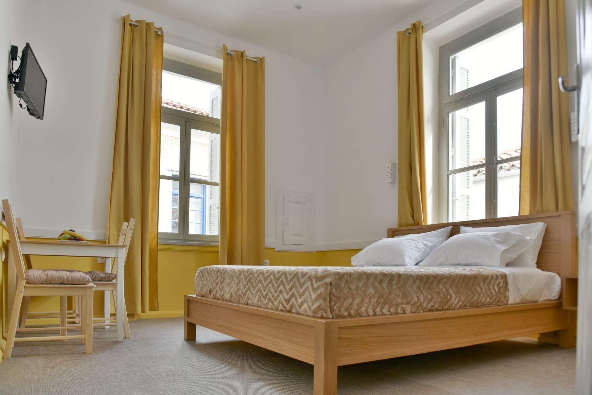 Douskos Guesthouse Идра Экстерьер фото